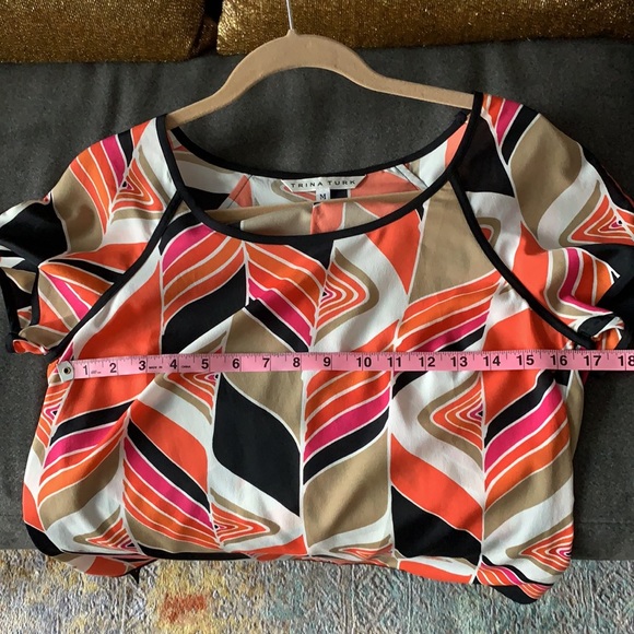 Trina Turk multi colored blouse sz M - Picture 7 of 8